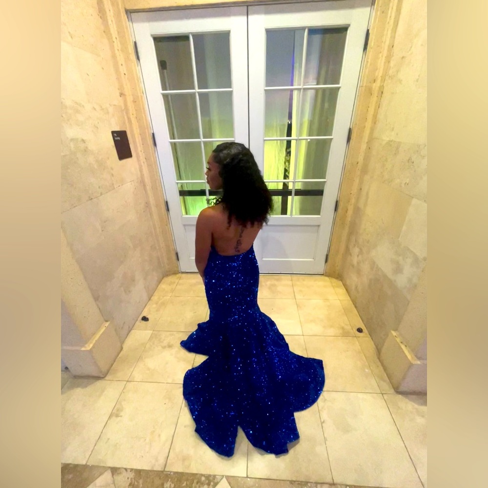 Royal blue backless prom dress